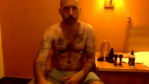 Ryan online show from December 17, 3:06 am