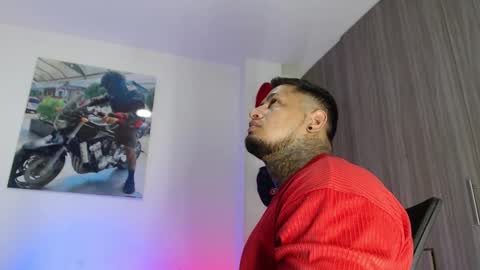 soy_apolo online show from November 8, 6:33 pm