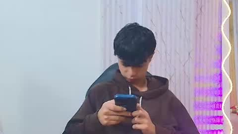 spark_tay online show from June 14, 2:57 am