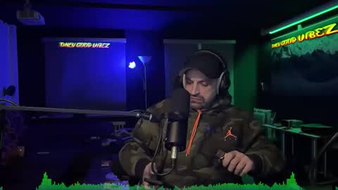 Snapshot of splivke chatting on October 18, 12:59 am Splivke online show from October 18, 12:59 am