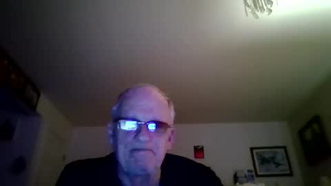 spongebobpineapple70 online show from May 14, 1:42 pm