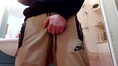 sprullo503609 online show from October 30, 12:46 am