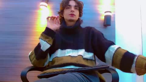 ethan online show from April 20, 12:51 pm