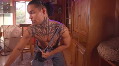 Matt     online show from October 26, 8:55 pm