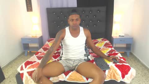 Snapshot of stanley_black chatting on October 21, 1:14 pm Stanley Black online show from October 21, 1:14 pm
