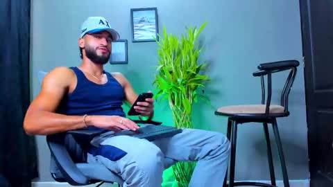 Steve  online show from October 23, 1:47 pm