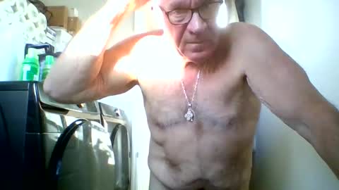 stevejons47 online show from October 18, 12:21 pm