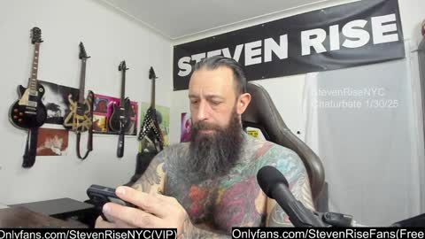 Snapshot of stevenrisenyc chatting on January 31, 2:26 am StevenRiseNYC online show from January 31, 2:26 am