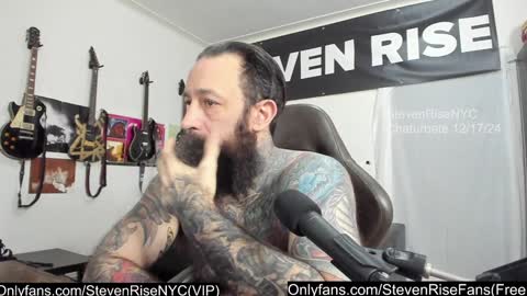 Snapshot of stevenrisenyc chatting on December 17, 3:28 pm StevenRiseNYC online show from December 17, 3:28 pm