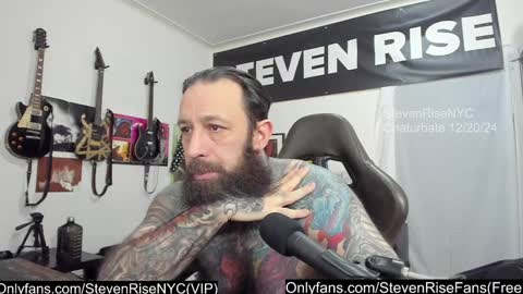 Snapshot of stevenrisenyc chatting on December 21, 11:22 am StevenRiseNYC online show from December 21, 11:22 am