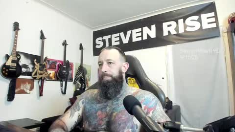 Snapshot of stevenrisenyc chatting on September 12, 2:55 am StevenRiseNYC online show from September 12, 2:55 am