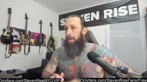 Snapshot of stevenrisenyc chatting on December 18, 2:42 am StevenRiseNYC online show from December 18, 2:42 am