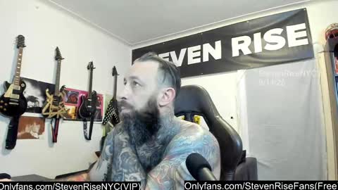 Snapshot of stevenrisenyc chatting on September 15, 3:41 am StevenRiseNYC online show from September 15, 3:41 am