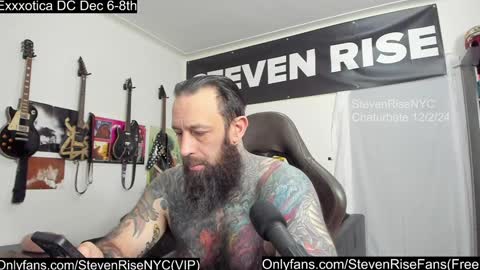 Snapshot of stevenrisenyc chatting on December 3, 3:44 pm StevenRiseNYC online show from December 3, 3:44 pm