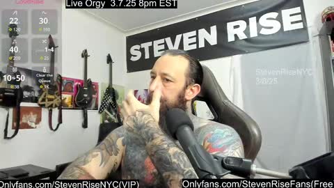 Snapshot of stevenrisenyc chatting on March 7, 2:46 am StevenRiseNYC online show from March 7, 2:46 am