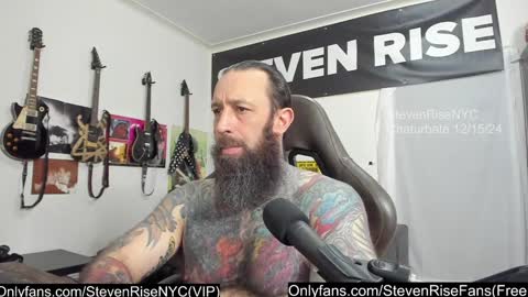 Snapshot of stevenrisenyc chatting on December 16, 2:47 am StevenRiseNYC online show from December 16, 2:47 am