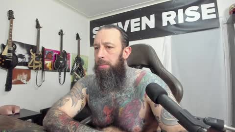 Snapshot of stevenrisenyc chatting on December 10, 3:52 am StevenRiseNYC online show from December 10, 3:52 am