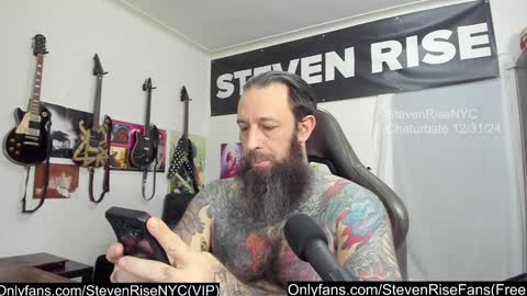 Snapshot of stevenrisenyc chatting on December 31, 11:42 am StevenRiseNYC online show from December 31, 11:42 am