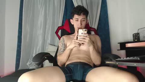 steven online show from November 4, 4:24 am