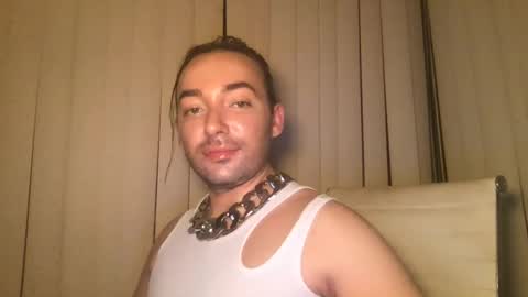 Snapshot of stevey_94 chatting on September 28, 11:36 pm gay tease online show from September 28, 11:36 pm