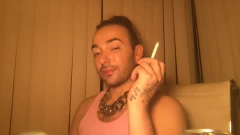Snapshot of stevey_94 chatting on October 1, 8:07 am gay tease online show from October 1, 8:07 am