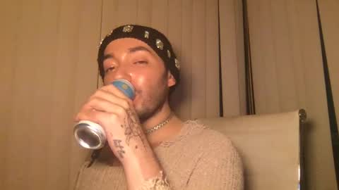 Snapshot of stevey_94 chatting on October 8, 5:12 am gay tease online show from October 8, 5:12 am