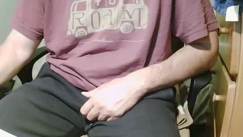 Chillguy online show from April 5, 3:19 pm