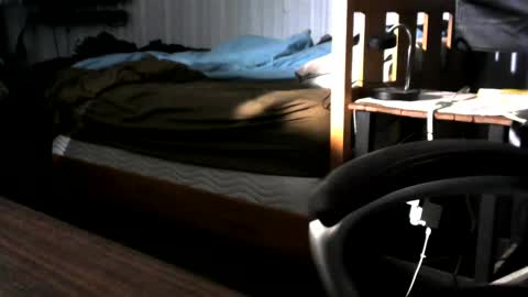 Snapshot of stevvee2 chatting on September 30, 2:51 am stevvee2 online show from September 30, 2:51 am