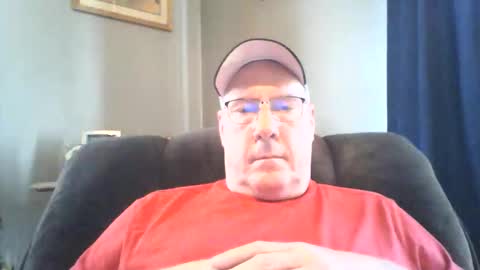 Snapshot of stew1014 chatting on October 3, 7:52 pm bobby online show from October 3, 7:52 pm