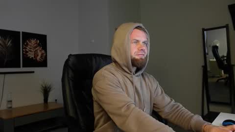 Stewart Barnz online show from December 20, 8:43 am