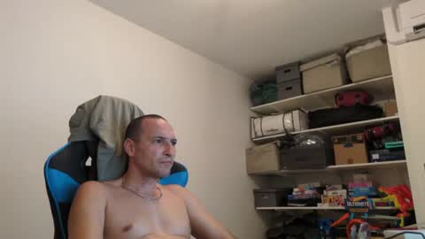 stickolive1 online show from August 3, 8:04 pm