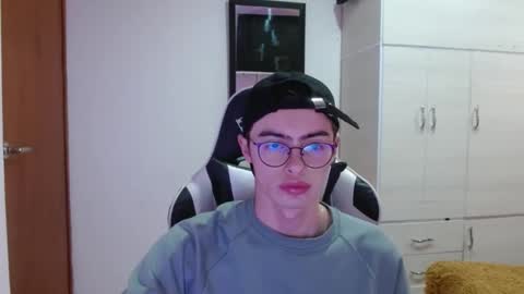 stiv_grant online show from January 18, 12:04 pm