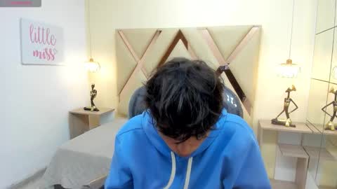 Stiwen online show from February 11, 1:05 pm