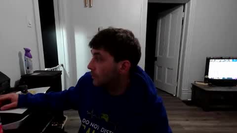 stonedpanda77 online show from December 3, 3:56 am