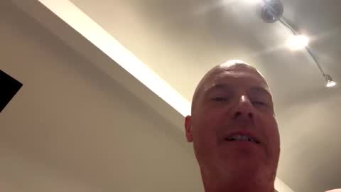 Stoodley22 online show from April 20, 4:31 pm