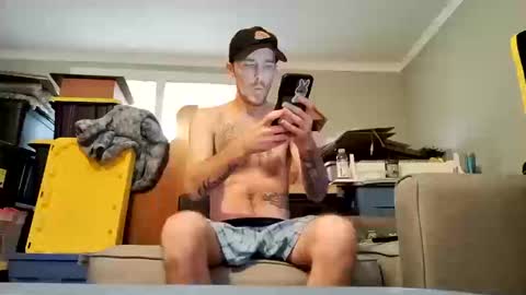Snapshot of str33twyz3 chatting on October 15, 2:35 pm Streetwyze online show from October 15, 2:35 pm