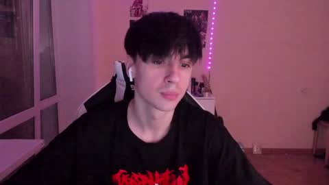 Ray online show from December 11, 5:55 am