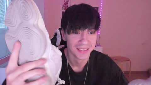 Ray online show from December 15, 7:24 am