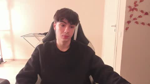 Ray online show from March 10, 8:28 am