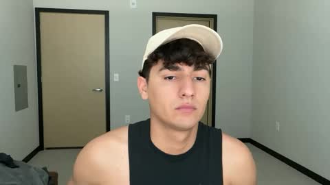 sexmenyoutnng online show from September 30, 4:54 pm