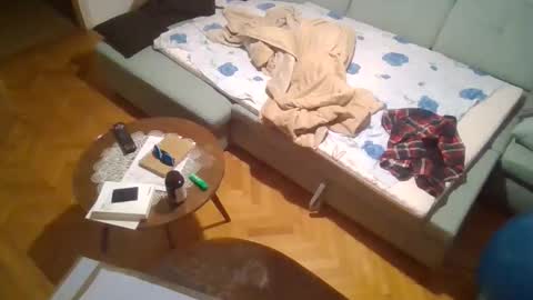 streaml1n3d online show from April 18, 7:04 pm