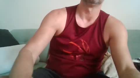 streaml1n3d online show from May 5, 9:22 am