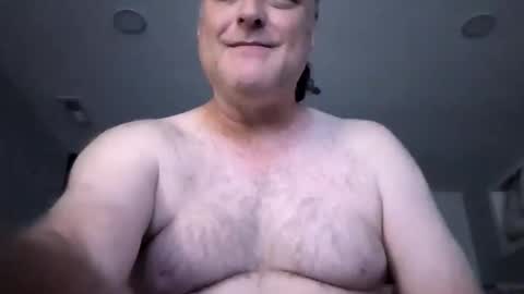 Cumallcumnow online show from May 18, 9:26 am