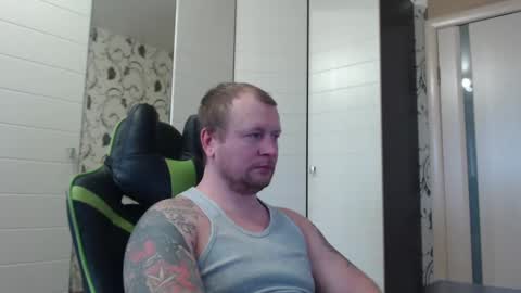 Snapshot of strongass18 chatting on February 9, 11:14 am Alex online show from February 9, 11:14 am