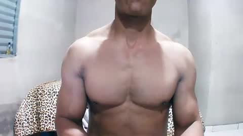 strongdaddyfantastic online show from July 15, 11:11 pm
