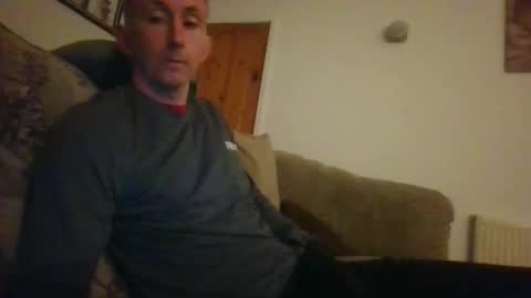 stuuuey73 online show from April 2, 9:33 pm