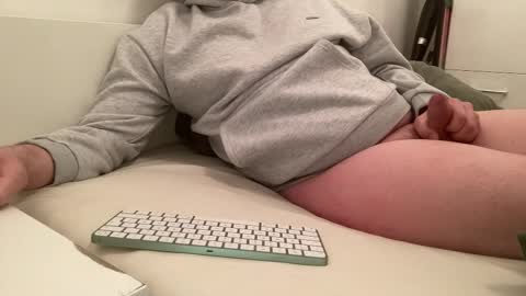 submissive199 online show from January 9, 9:20 pm