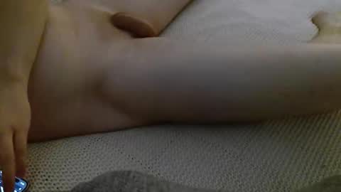 Snapshot of suck_me_bby chatting on September 28, 5:00 pm suck_me_bby online show from September 28, 5:00 pm