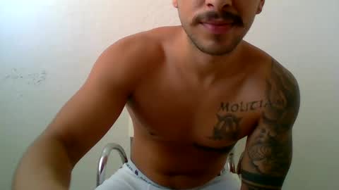 Snapshot of suetsemsay chatting on February 25, 5:47 pm suetsemsay online show from February 25, 5:47 pm