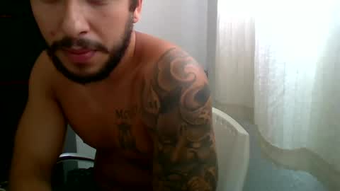 Snapshot of suetsemsay chatting on February 3, 4:10 pm suetsemsay online show from February 3, 4:10 pm